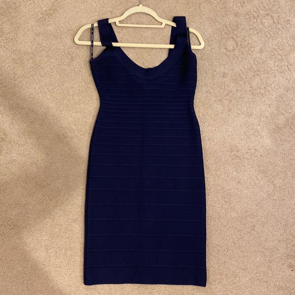 NWT Herve Leger Bandage dress scoop neck Size Medium navy blue